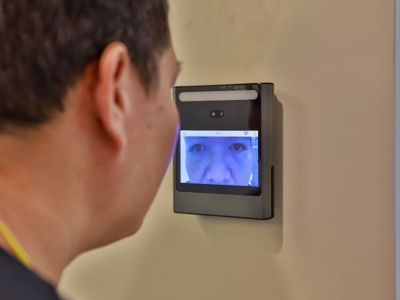 Facematch AI giúp doanh nghiệp tăng cường an ninh, tối ưu vận hành và nâng cao trải nghiệm người dùng.